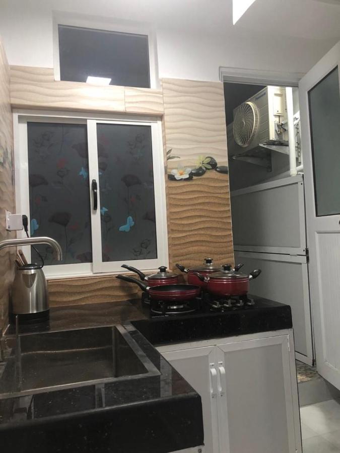 Wish Residence Seaside, Near Durdans & Vasan Eye Care Hospital, Colombo 3 Exterior photo