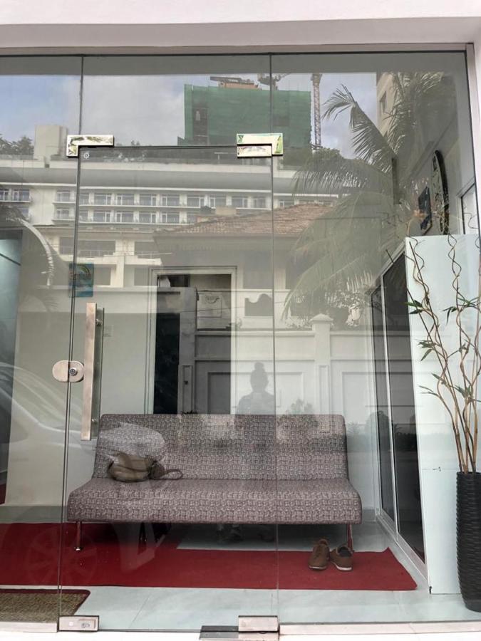 Wish Residence Seaside, Near Durdans & Vasan Eye Care Hospital, Colombo 3 Exterior photo