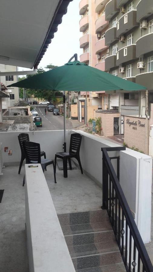 Wish Residence Seaside, Near Durdans & Vasan Eye Care Hospital, Colombo 3 Exterior photo